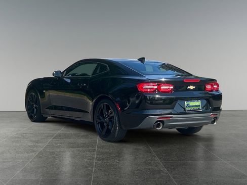 Used 2024 Chevrolet Camaro LT RWD image 8