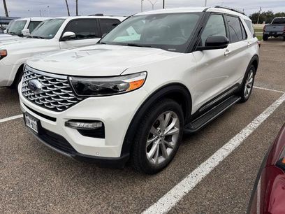 Certified 2022 Ford Explorer Platinum w/ Equipment Group 601A