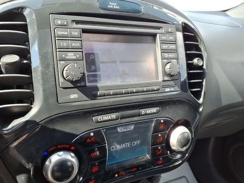 Used 2012 Nissan Juke SL FWD image 19