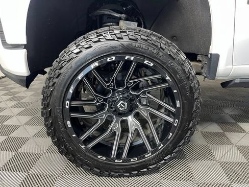 Used 2021 Chevrolet Silverado 1500 RST AWD/4WD image 9