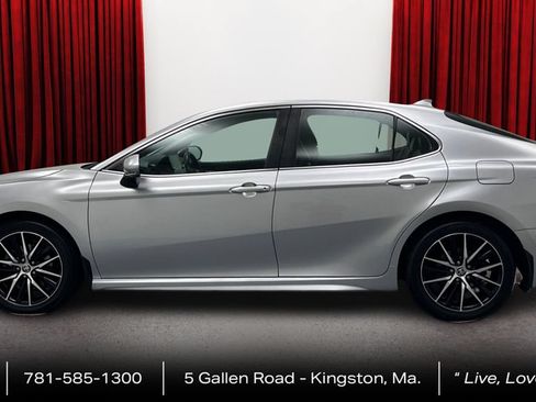 Certified 2023 Toyota Camry SE w/ Cold Weather Package FWD image 8