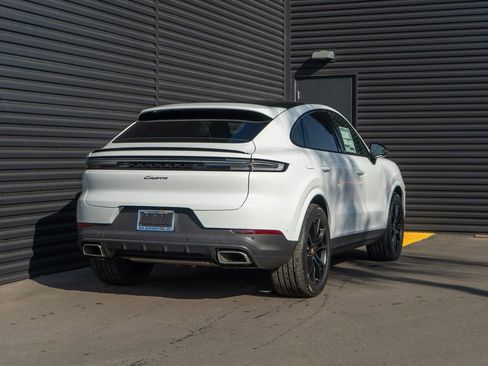New 2026 Porsche Cayenne Coupe image 9