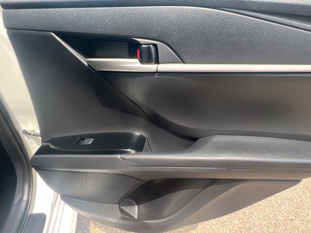 Used 2025 Toyota Camry LE FWD image 31