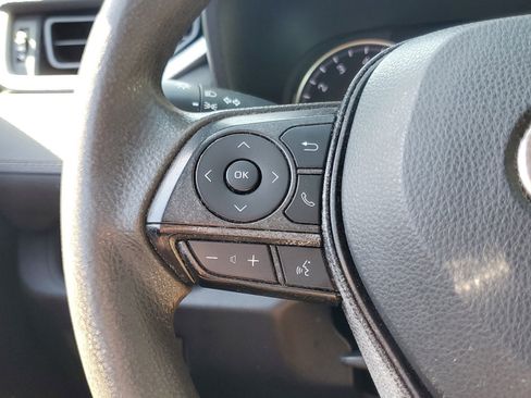 Used 2019 Toyota RAV4 LE image 22