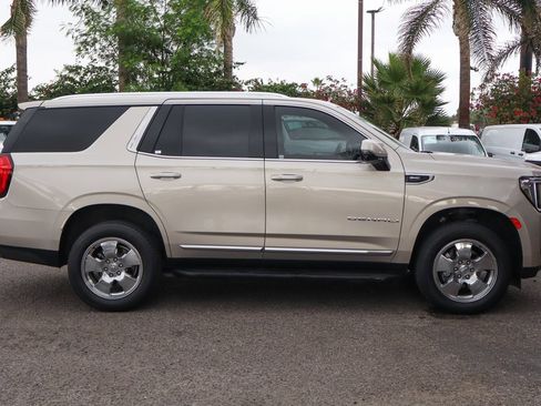 Used 2021 GMC Yukon Denali w/ LPO, Illumination Package image 10