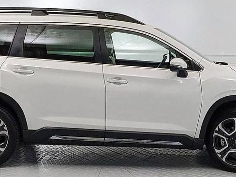 Used 2023 Subaru Ascent Limited AWD/4WD image 2
