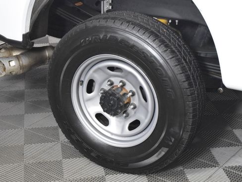 Used 2024 Ford F350 XL w/ XL Chrome Package image 56