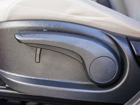 Used 2023 Kia Soul LX image 18