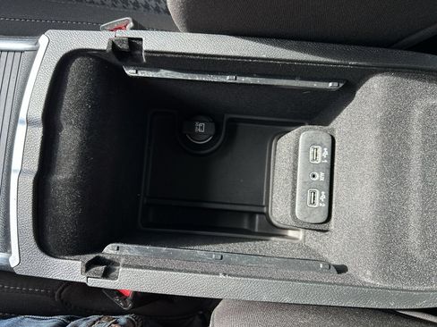 Used 2023 Dodge Charger SXT image 35