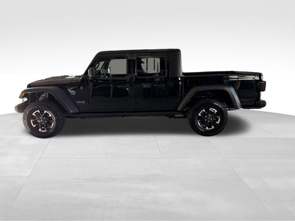 Used 2026 Jeep Gladiator Rubicon AWD/4WD image 2