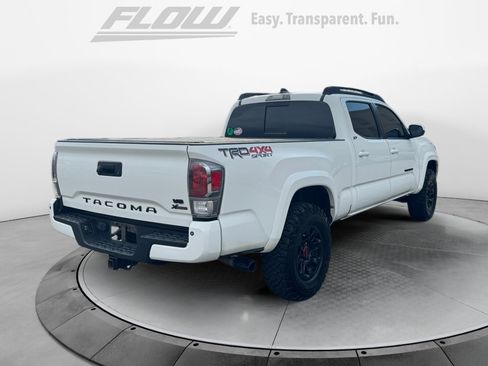 Used 2022 Toyota Tacoma TRD Sport w/ TRD Premium Sport Package AWD/4WD image 7