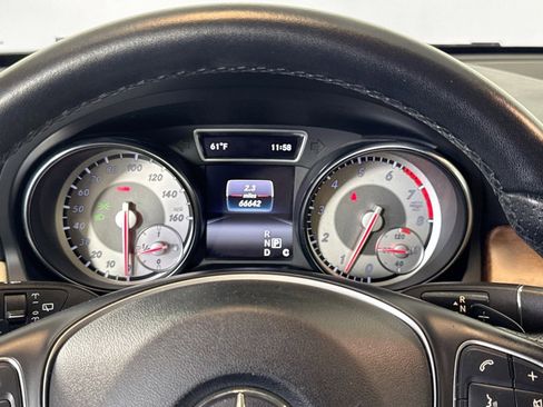 Used 2016 Mercedes-Benz GLA 250 image 12
