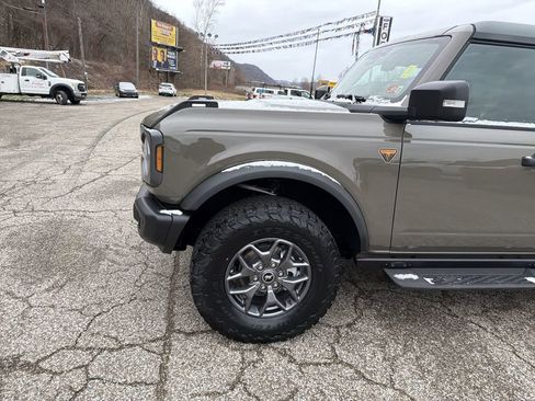 New 2025 Ford Bronco Badlands AWD/4WD image 9
