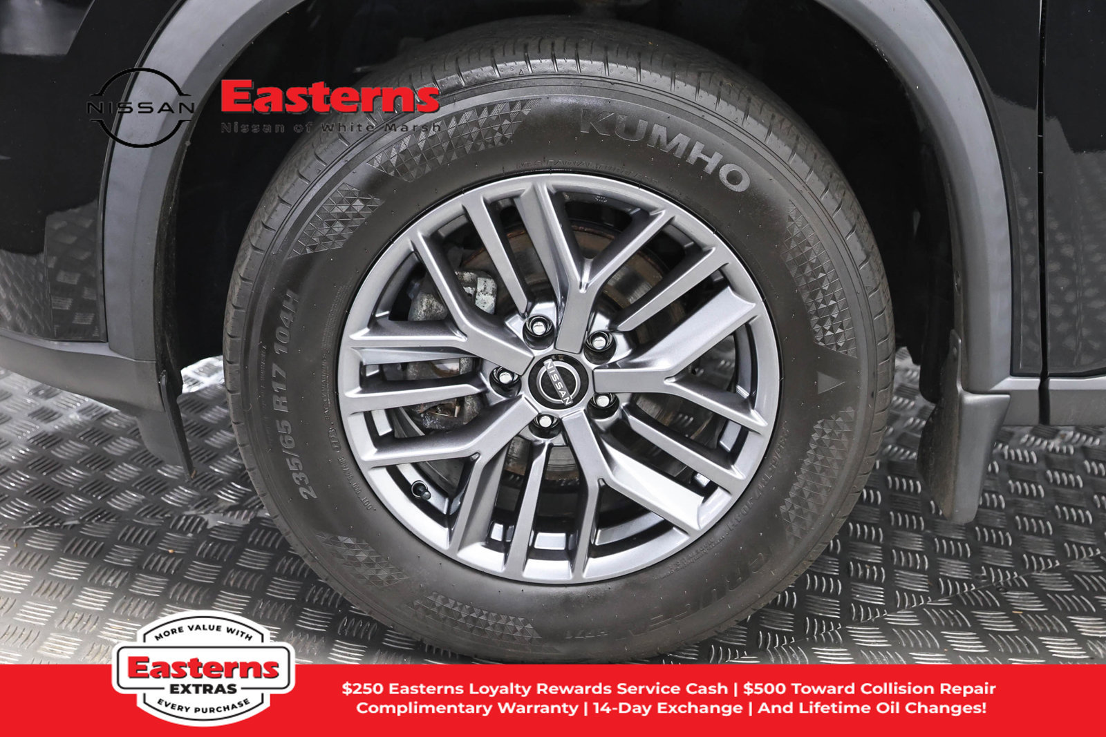Used 2023 Nissan Rogue S AWD/4WD image 28