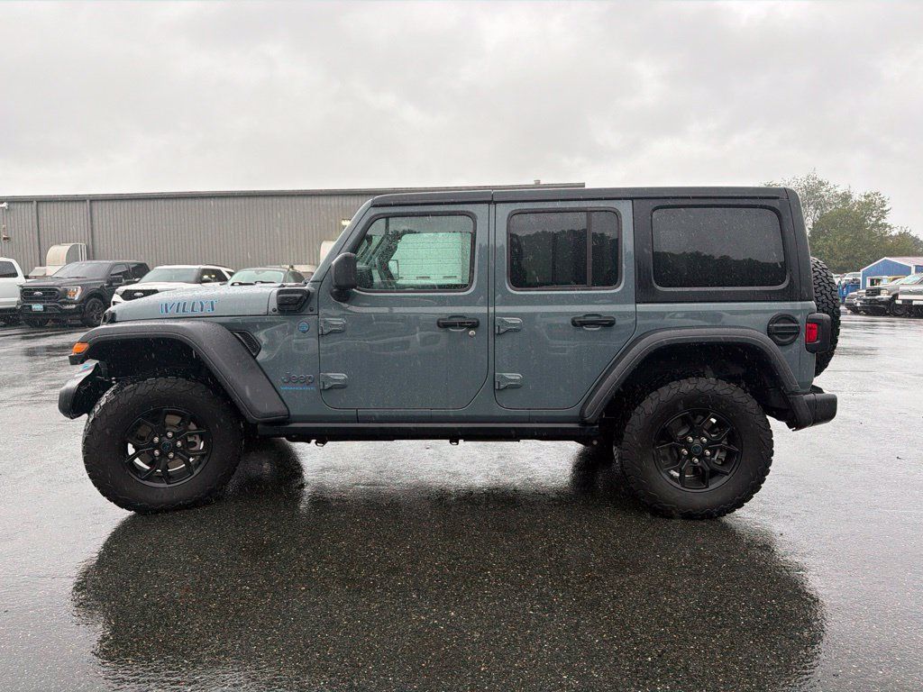 Used 2024 Jeep Wrangler Unlimited AWD/4WD image 4