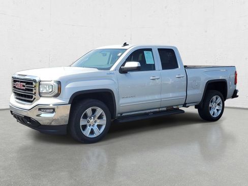 Used 2016 GMC Sierra 1500 SLE w/ SLE Value Package AWD/4WD image 4