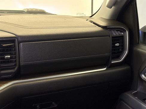 Used 2024 Chevrolet Silverado 2500 LT w/ Texas Edition image 19