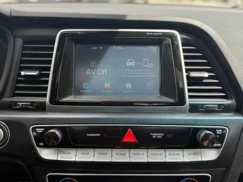 Used 2019 Hyundai Sonata Sport w/ Tech Package 03 FWD image 15