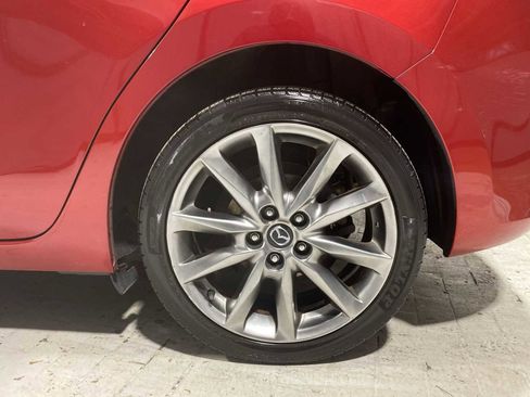 Used 2018 MAZDA MAZDA3 Touring image 8