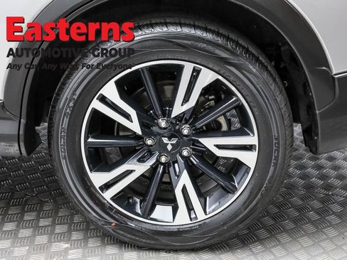 Used 2024 Mitsubishi Eclipse Cross SE image 8