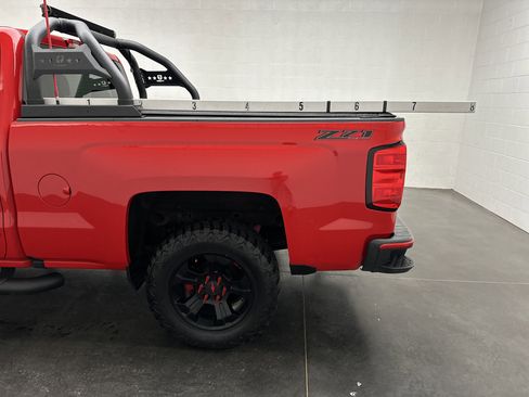 Used 2018 Chevrolet Silverado 1500 LT w/ All Star Edition image 6