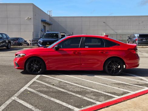 Used 2024 Honda Civic Sport image 6