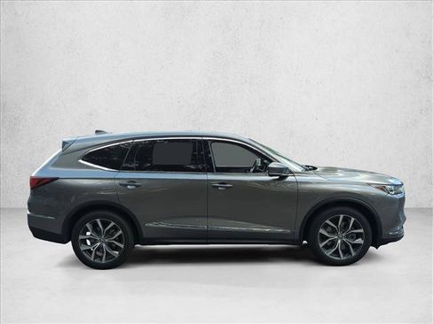 Used 2023 Acura MDX SH-AWD w/ Technology Package image 4