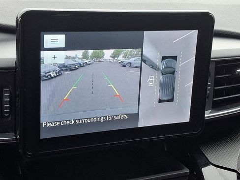 Used 2023 Ford Explorer ST-Line AWD/4WD image 18