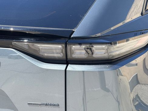 New 2026 Subaru Uncharted AWD image 32