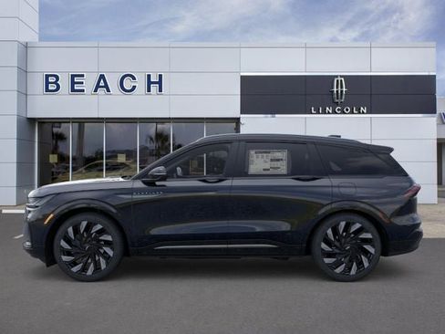 New 2026 Lincoln Nautilus Reserve AWD/4WD image 4