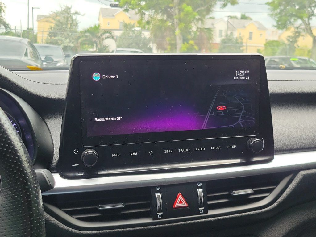 Certified 2022 Kia Forte GT-Line FWD image 19