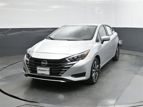 New 2025 Nissan Versa SV w/ Trunk Package image 30