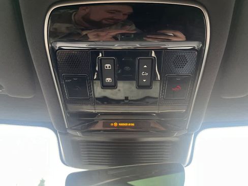 Used 2024 Land Rover Range Rover Sport Dynamic SE image 26