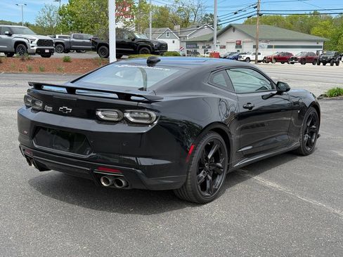 Used 2021 Chevrolet Camaro SS w/ LPO, Ground Effects Package RWD image 6