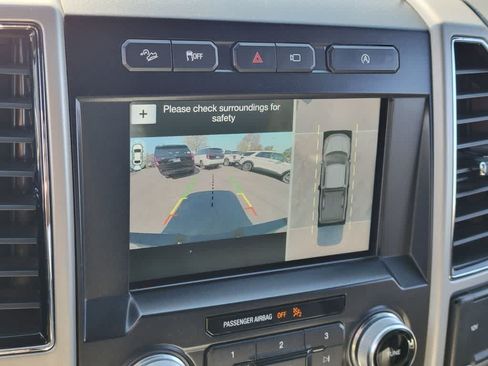 Used 2018 Ford F150 Lariat w/ Equipment Group 502A Luxury AWD/4WD image 22