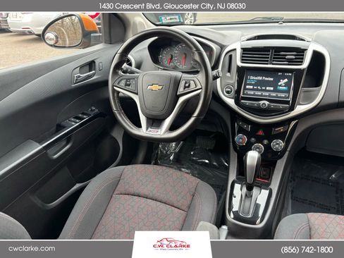 Used 2017 Chevrolet Sonic LT w/ Convenience Package image 15