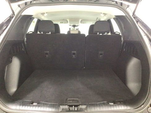 Used 2022 Ford Escape SE image 21