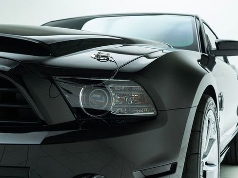 Used 2013 Ford Mustang Shelby GT500 image 11