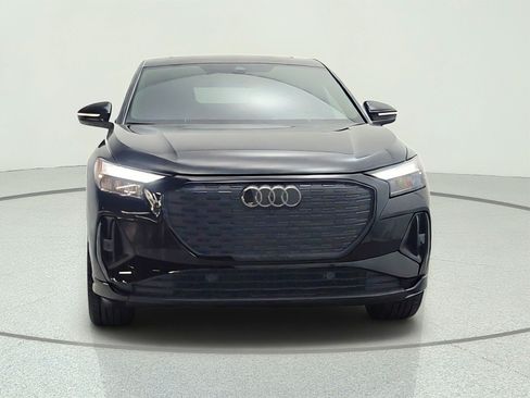 Used 2024 Audi Q4 e-tron Premium Plus w/ Premium Plus AWD/4WD image 2