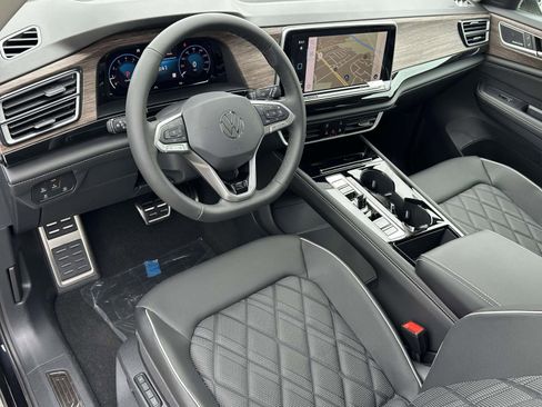 New 2026 Volkswagen Atlas SEL Premium R-Line AWD/4WD image 10