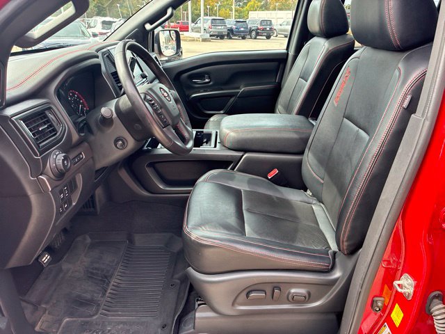 Used 2024 Nissan Titan PRO-4X w/ Pro-4x Convenience Package AWD/4WD image 18