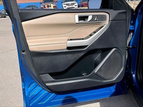 Used 2020 Ford Explorer XLT w/ Equipment Group 202A image 21