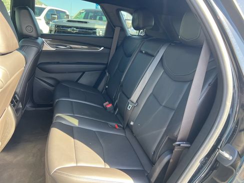 Used 2023 Cadillac XT5 Sportv w/ Technology Package AWD/4WD image 24