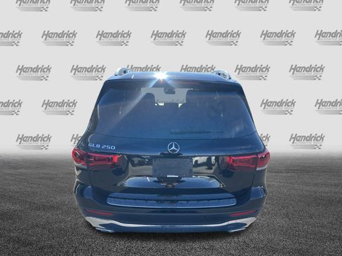 Certified 2022 Mercedes-Benz GLB 250 w/ Premium Package Lite image 9