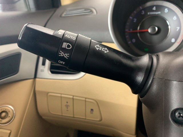 Used 2011 Hyundai Elantra GLS w/ Navigation Pkg 4 FWD image 29