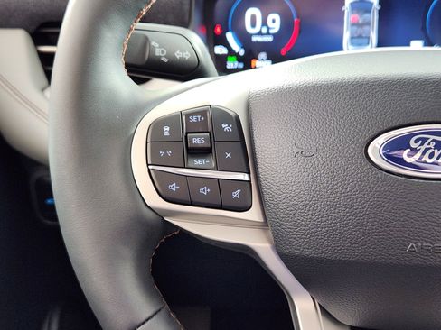 New 2026 Ford Explorer Active w/ Active Comfort Package image 19