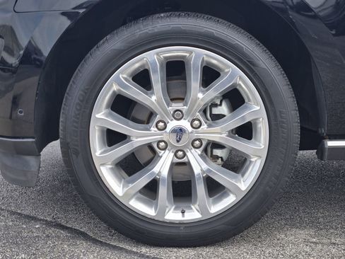 Used 2018 Ford Expedition Limited w/ Equipment Group 302A AWD/4WD image 9