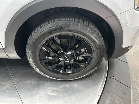 Used 2023 Kia Telluride SX X-Pro AWD/4WD image 9
