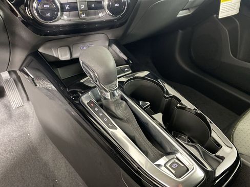 New 2026 Chevrolet Trax LT w/ Driver Confidence Package image 16