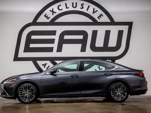 Used 2022 Lexus ES 350 w/ Premium Package FWD image 6